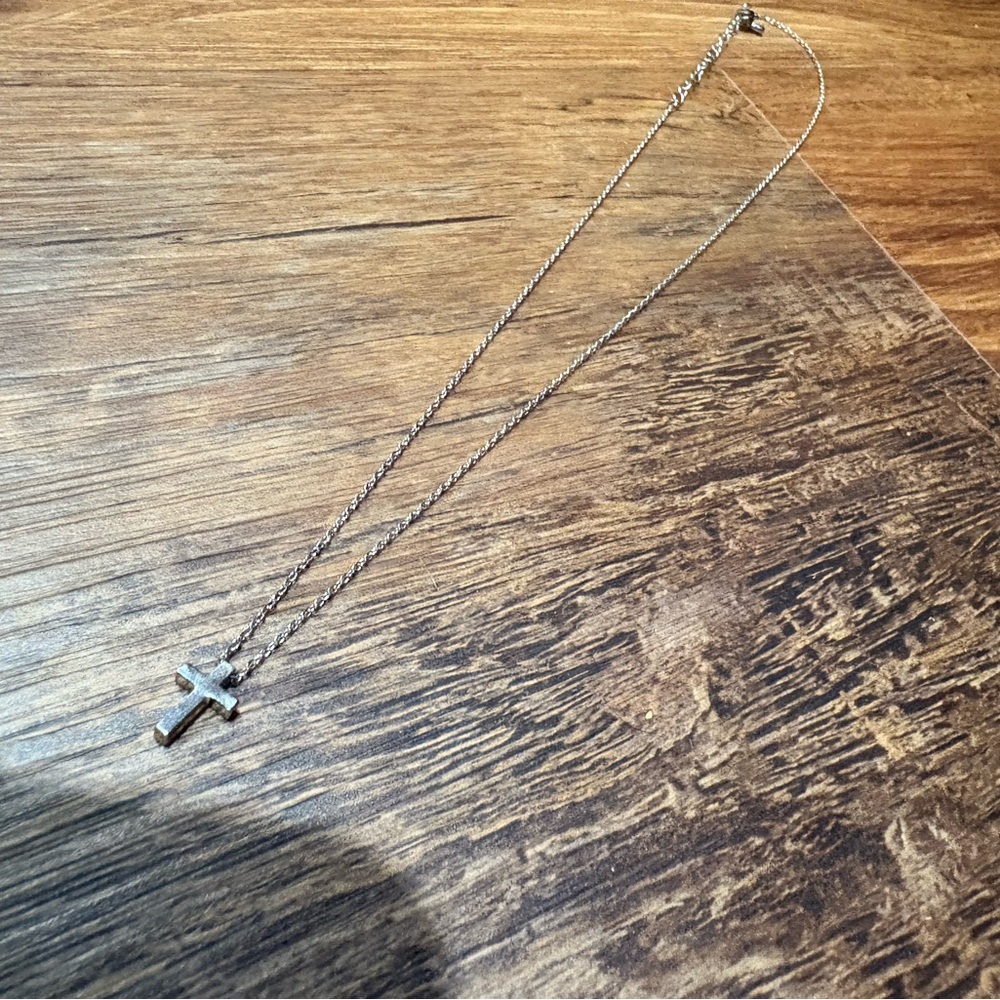 Elegant Silver Cross Necklace - Picture 2 of 2
